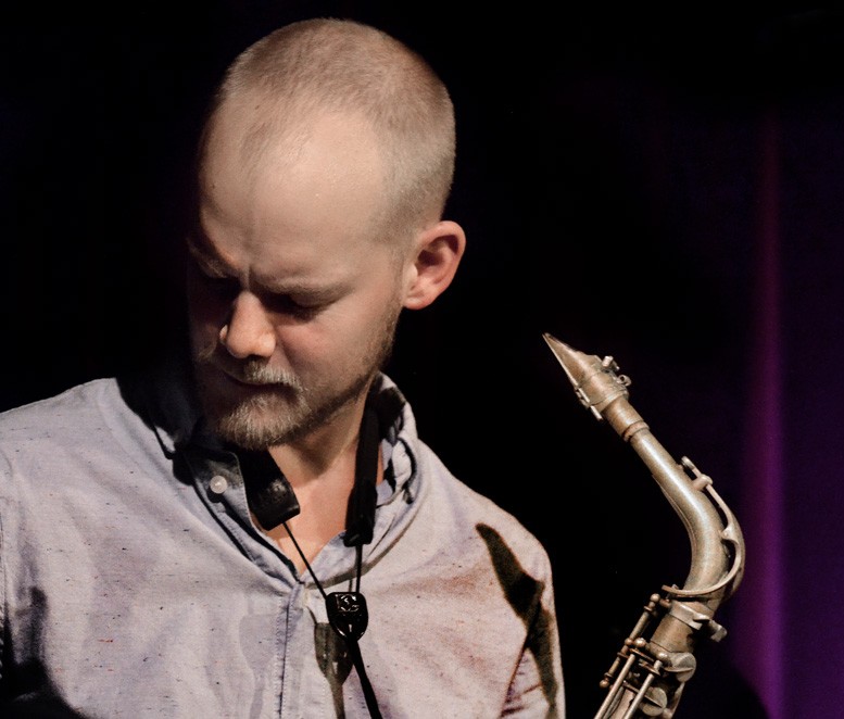 Maarten Hogenhuis met sax